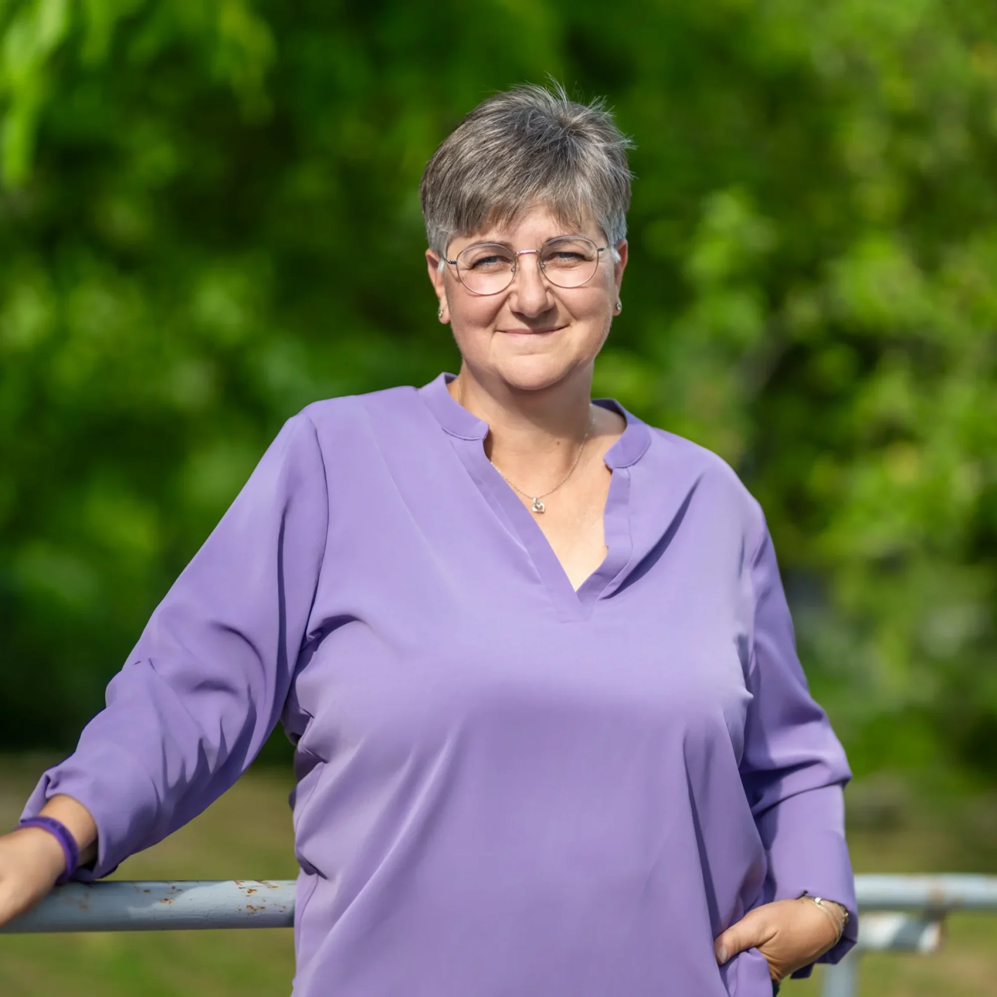 Portraitfoto von Eva Maria Hofstätter von PUKMENT